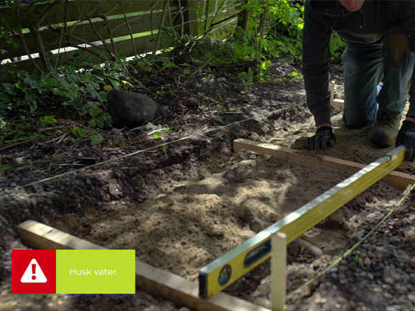 Planker legges hver meter