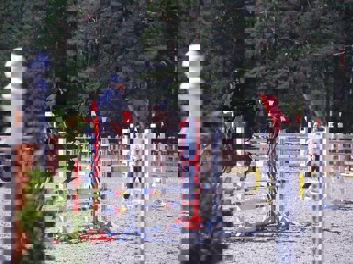 Bygging av ny hinderpark og utvidelse av dommerbod