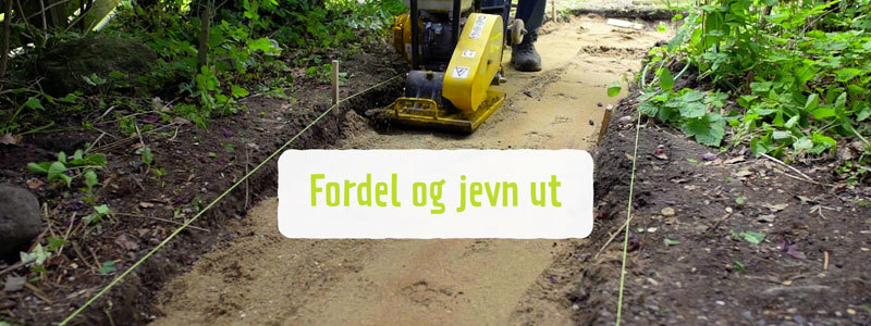 Stamp støpeblanding med en platevibrator